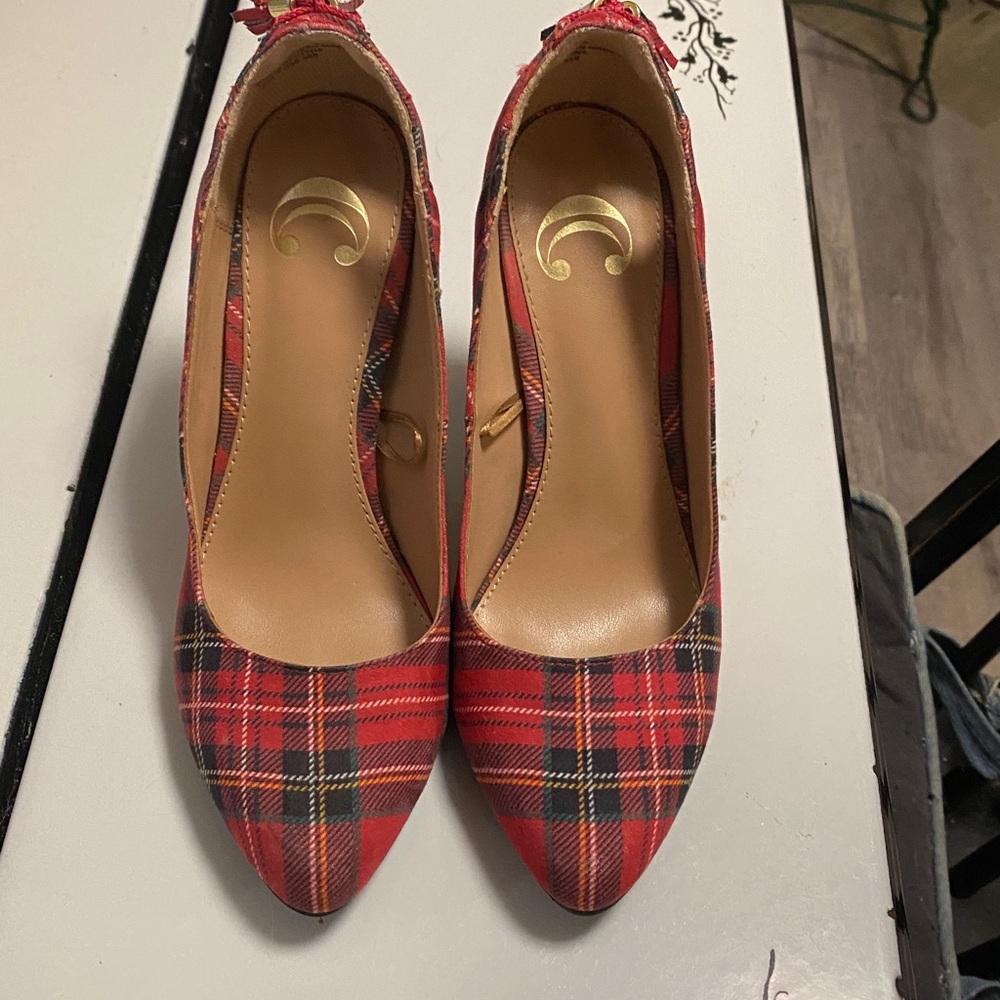 red plaid point toe tassles cutout detail unknown brand heels tartan SIZE 7